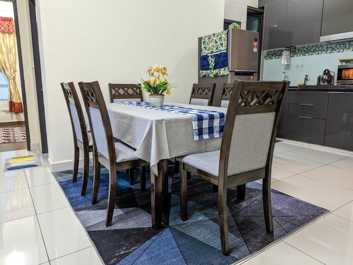 Az Homestay Путраджая Екстериор снимка